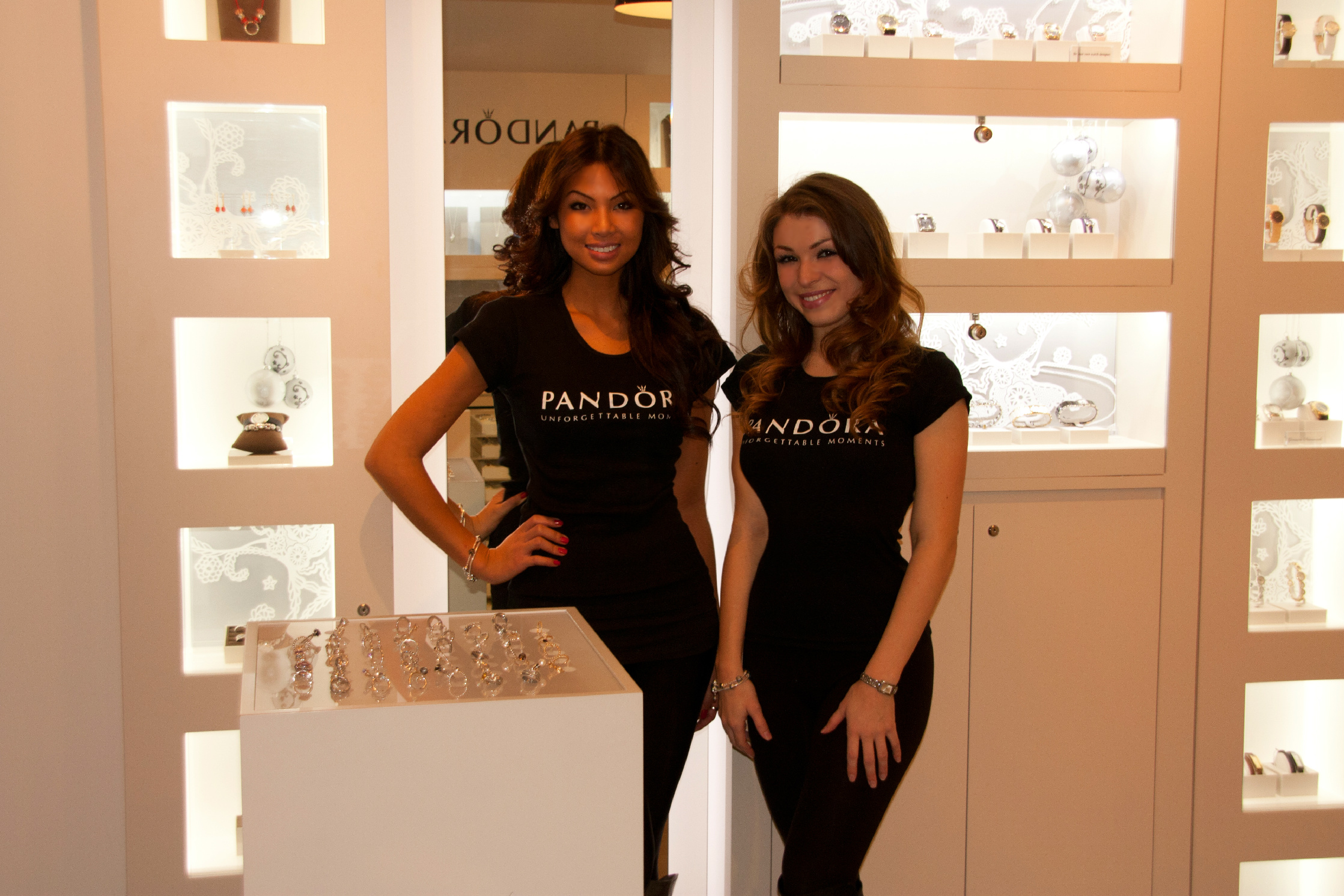 Følge efter bunke Erobre Femme Fatale Spokes Models for Pandora Jewelry